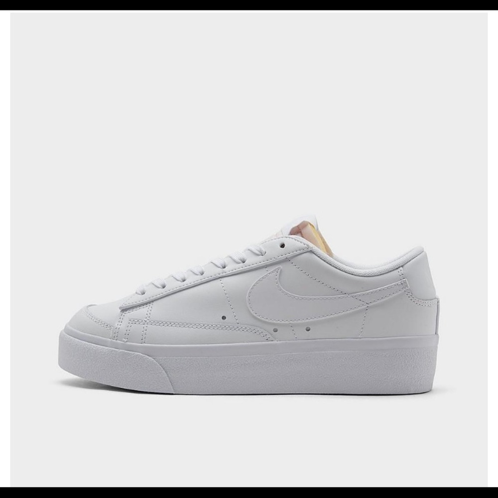 NWOB Nike blazer low triple white - Picture 1 of 5